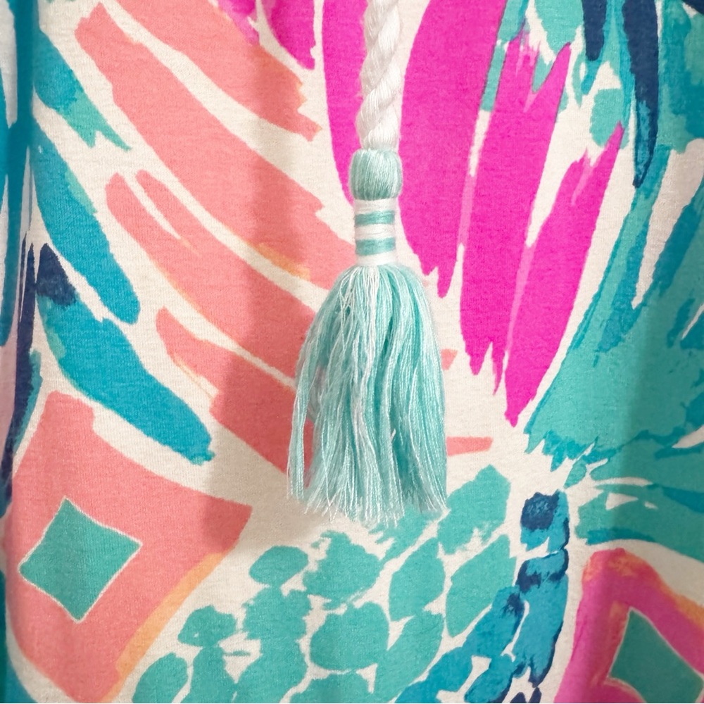 Lilly Pulitzer Rylie Hooded
Cover Up Goombay Smash Medium - Picture 5 of 9